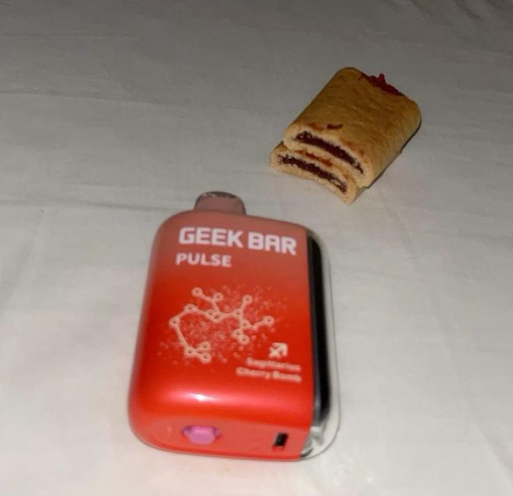 Geek Bar Pulse 日本で話題！ニコチン含量とベイプ体験の新次元